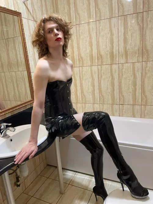 If you saw me in such a depraved and slut outfit, what would be your first thought?🫦
