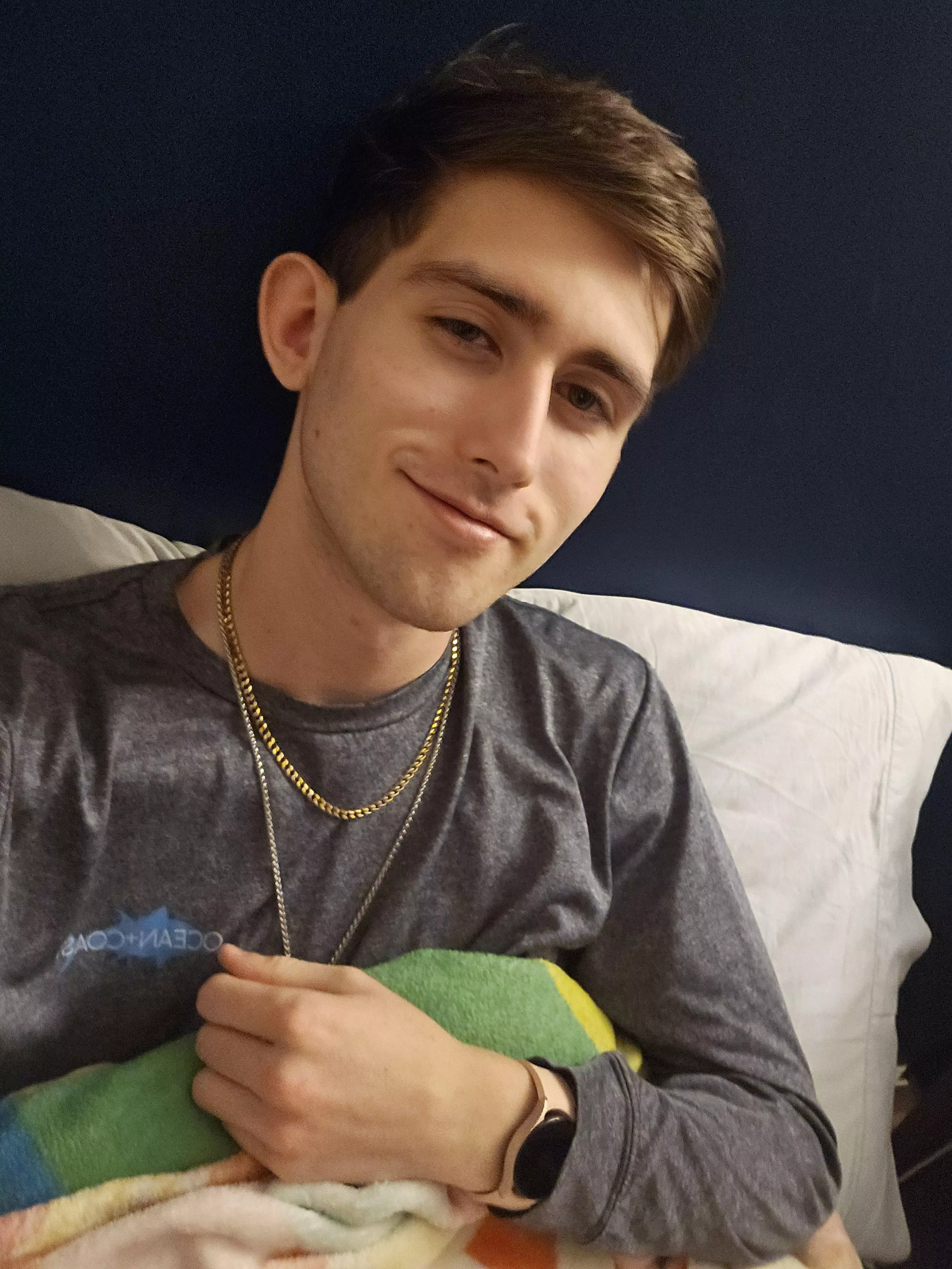 Just a ps5/pc gamer looking for gamer buddies lol Just a ps5/pc gamer looking for gamer buddies lol