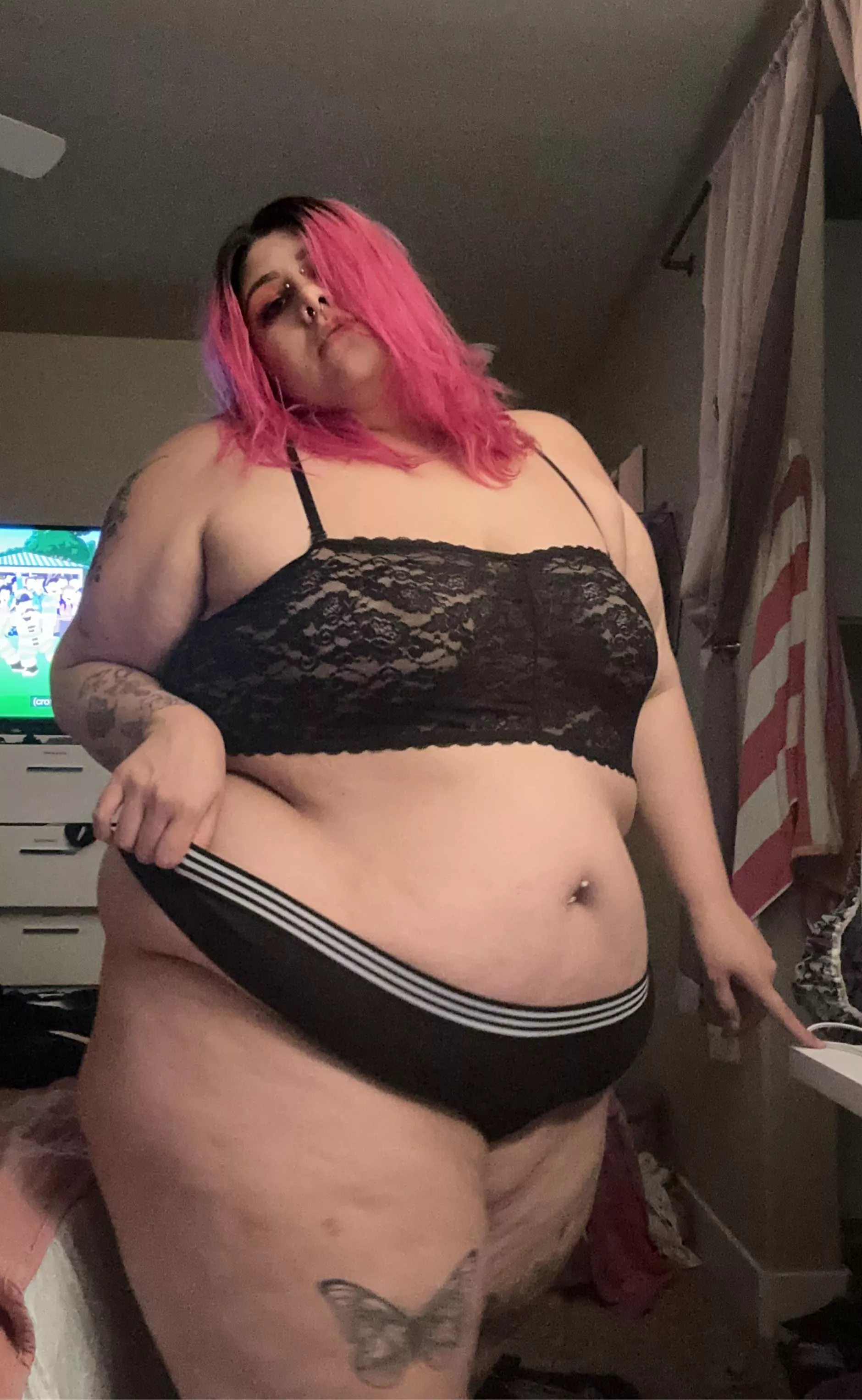 My fav piercing is my belly 