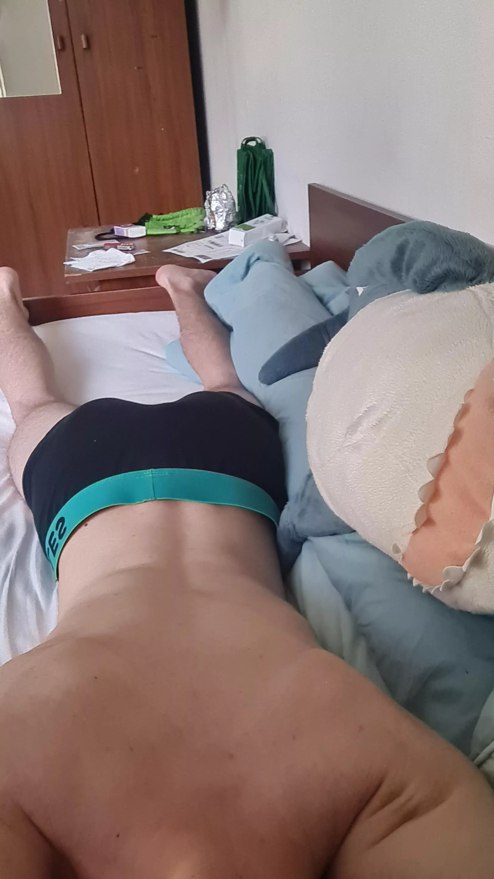 Need someone to eat me and cuddle before uni