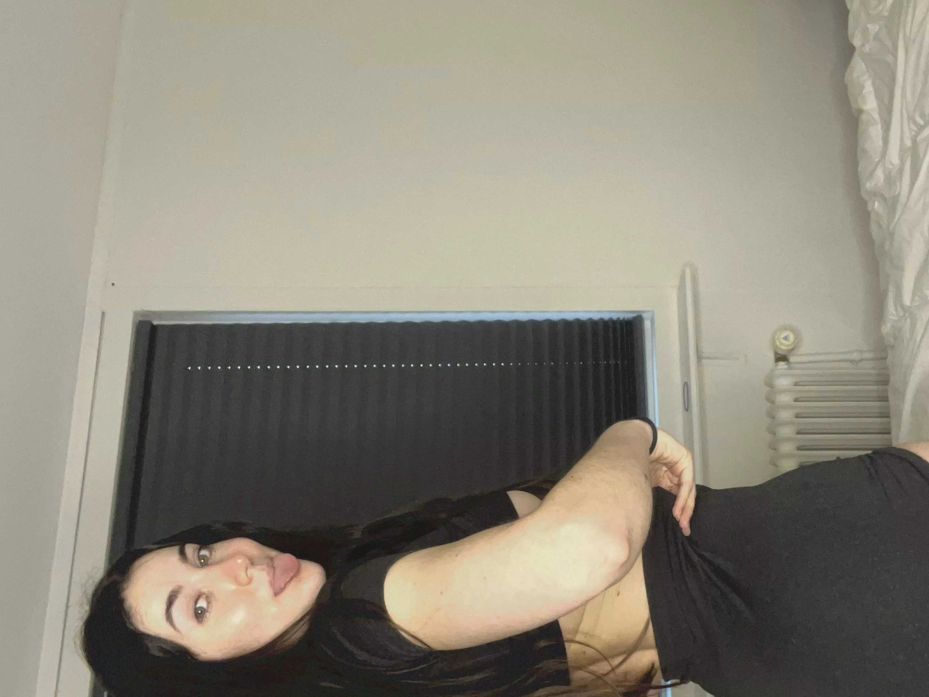  No condom allowed in my pussy 