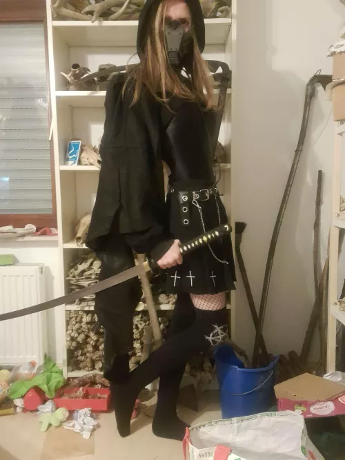 Okay, hear me out. Cyberpunk Goth Assassin femoy. No? Only me? Fair :(