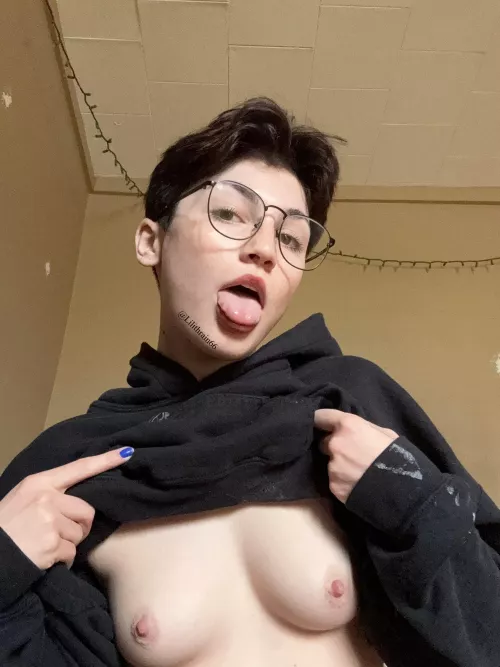 Short hair and small tits what else could you want?