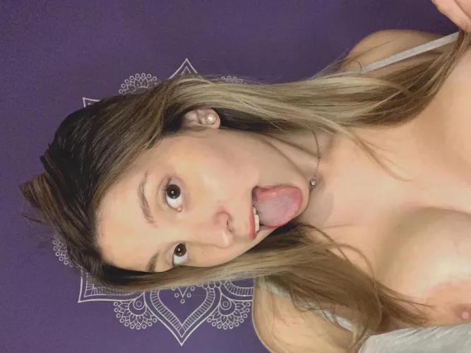 The cheeks should be clapped