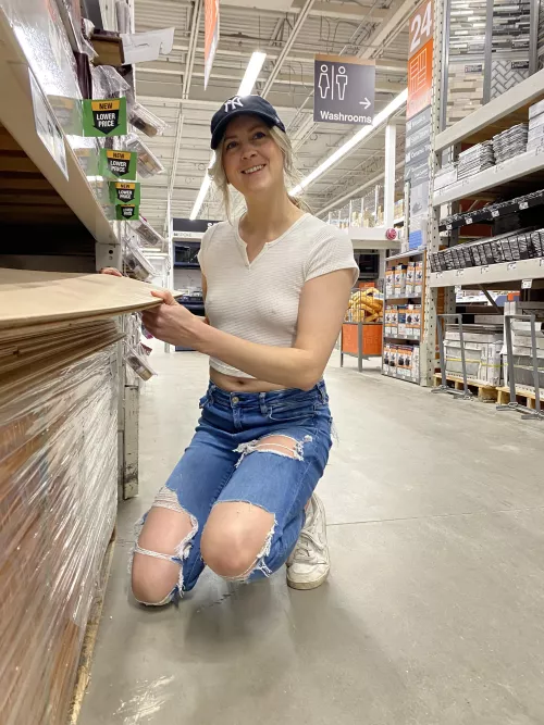 Trying to find some wood 🪵 at Home Depot 