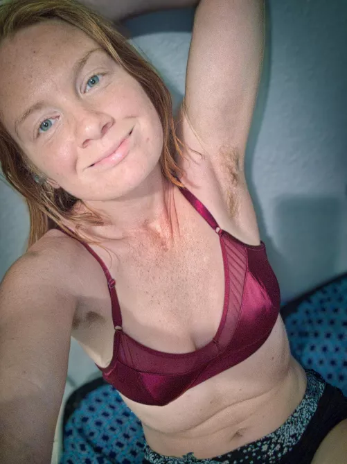 Twirling in my natural red tresses @redlilyrose19