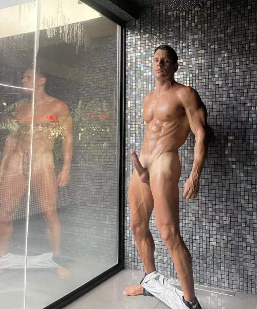 Wanna join me in the shower?🚿😈