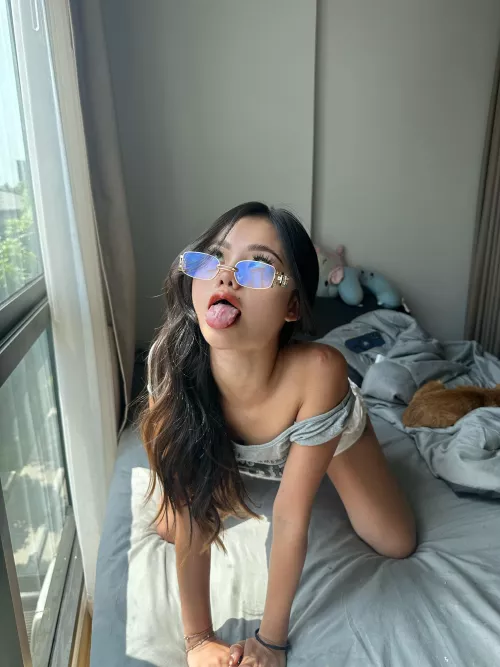 What do you call a girl that sucks your BWC non stop