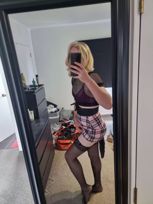 Who wants to turn me into a mess?😘