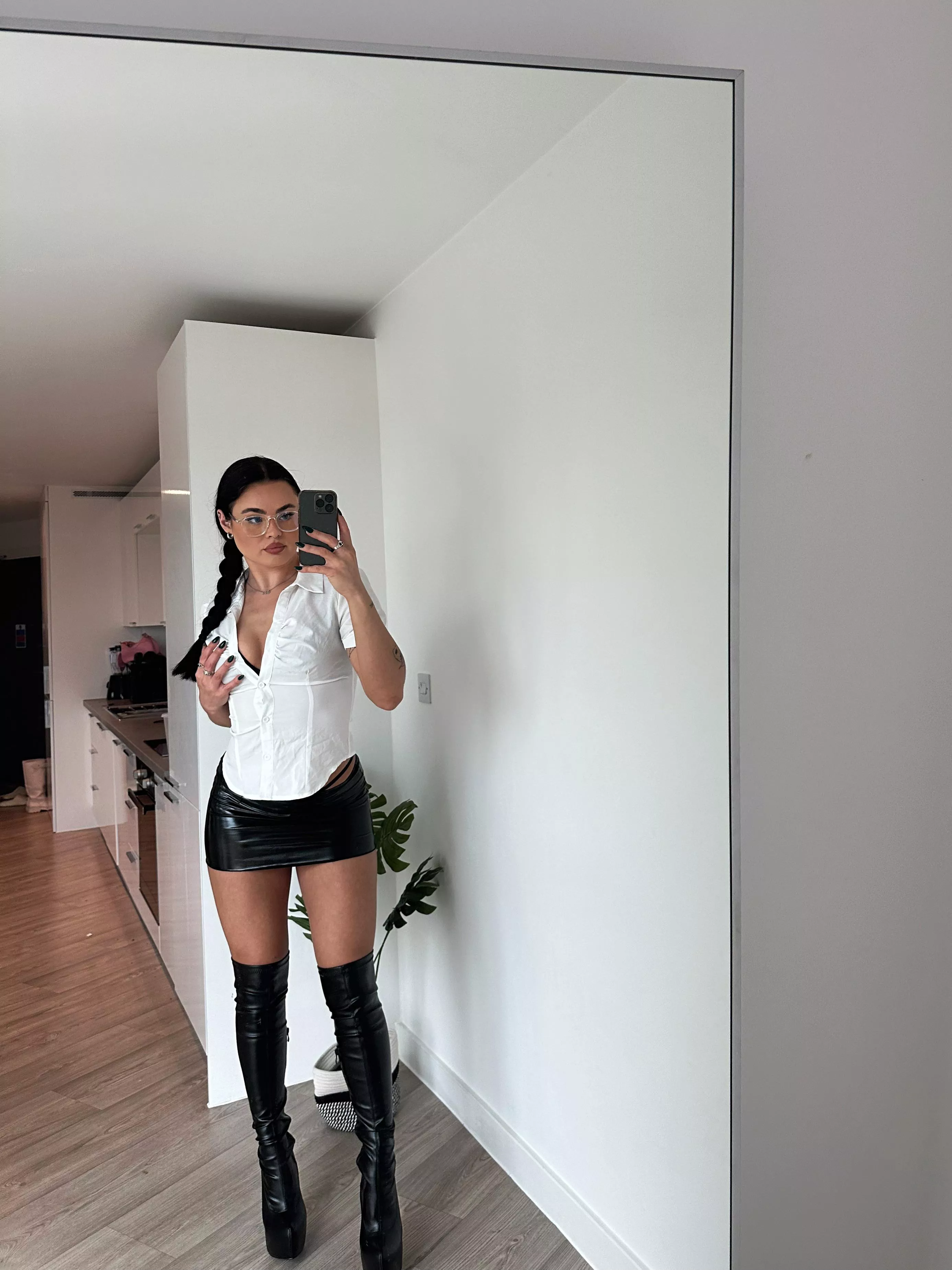 Work appropriate outfit?