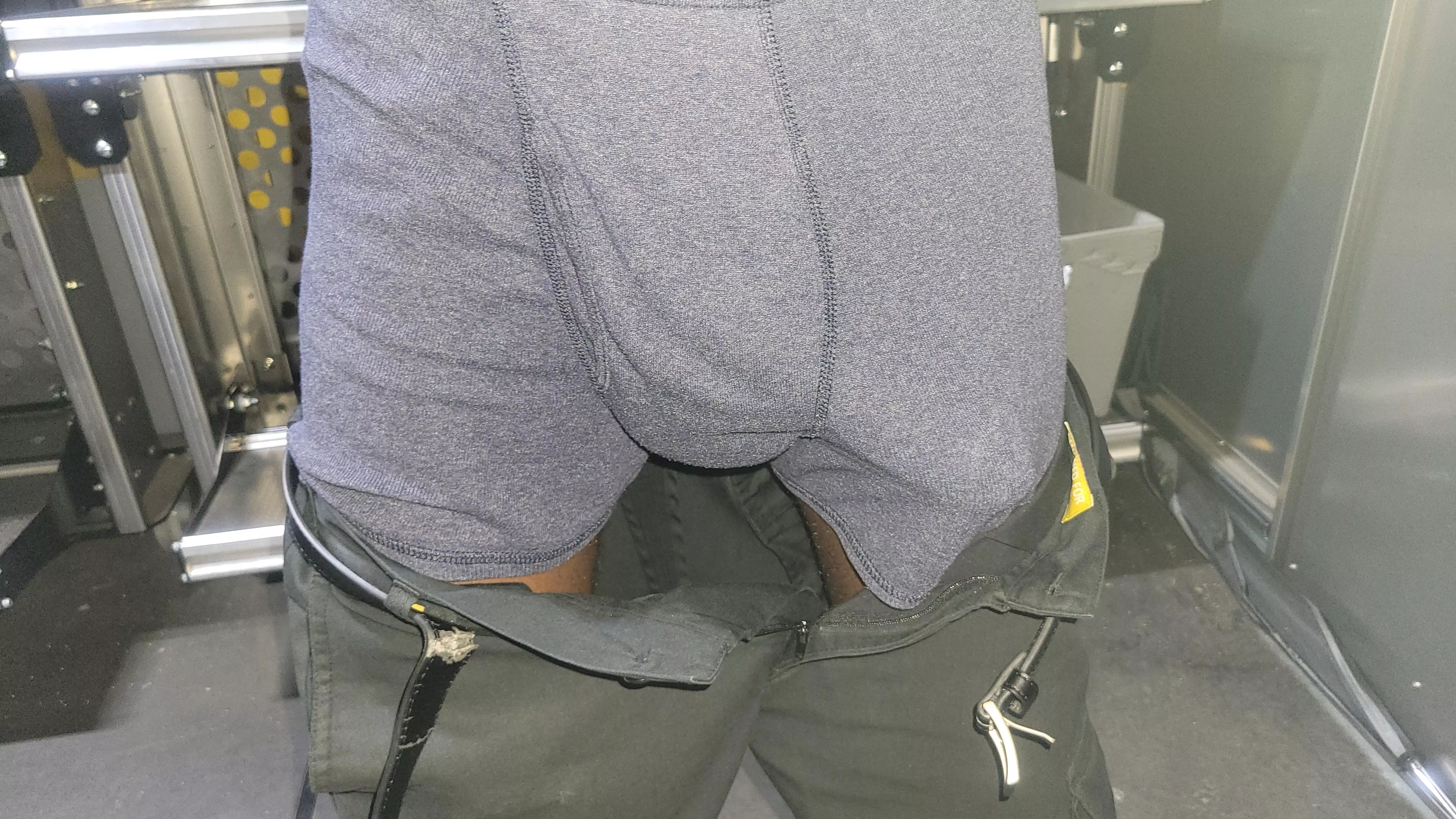 Would you mind your delivery driver coming to you like this??