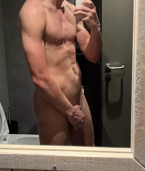 18M straight show me what is under your hand I am horny