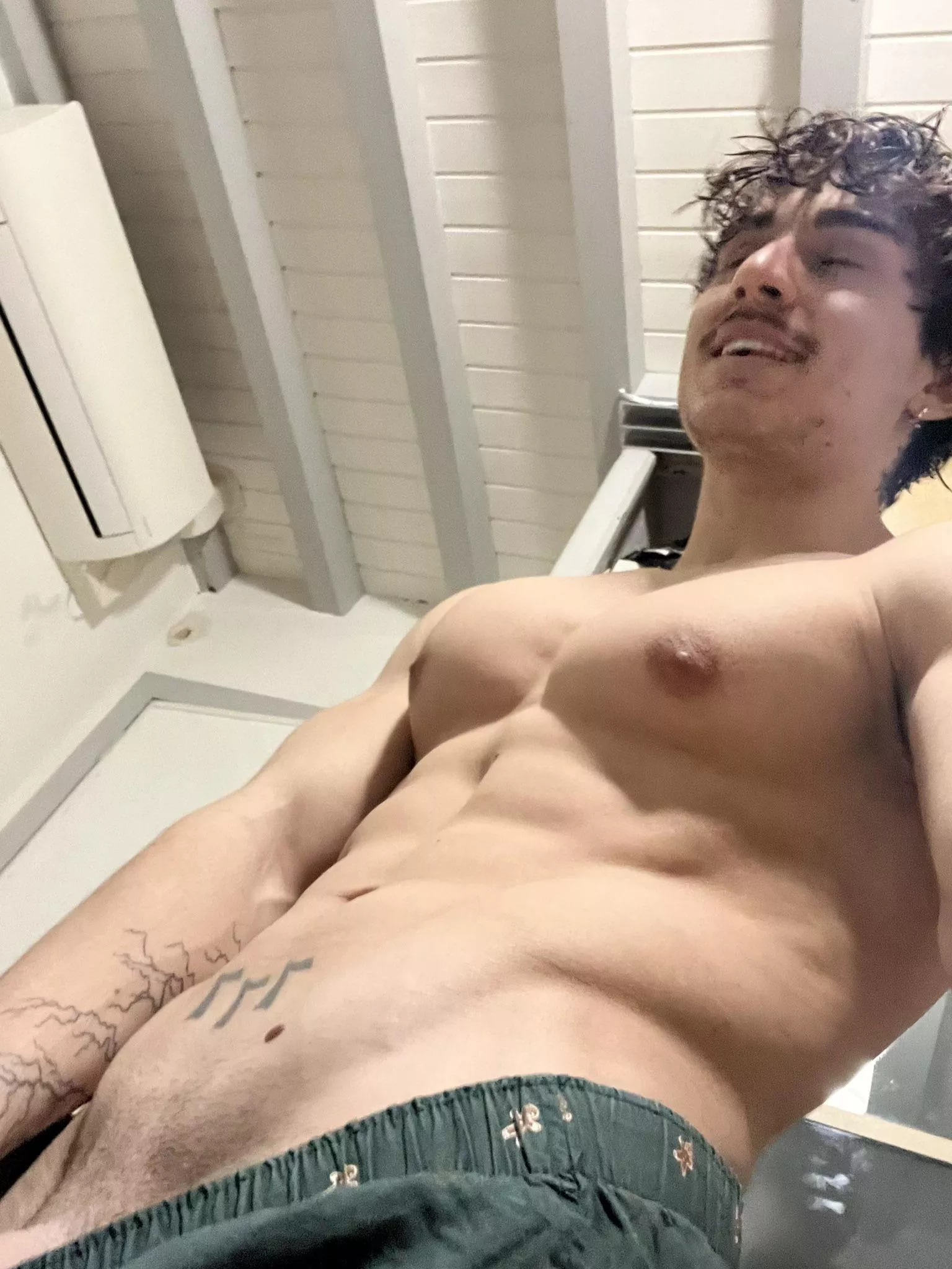 (26) I need my morning coffee