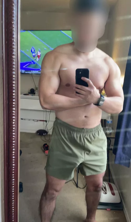 26M DMs open. Slide in the DMs and ask for the snap. Might even show face