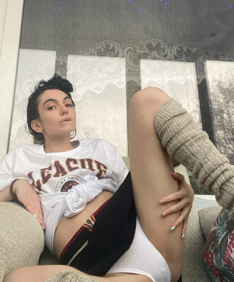 Any knitted socks lovers here [F]