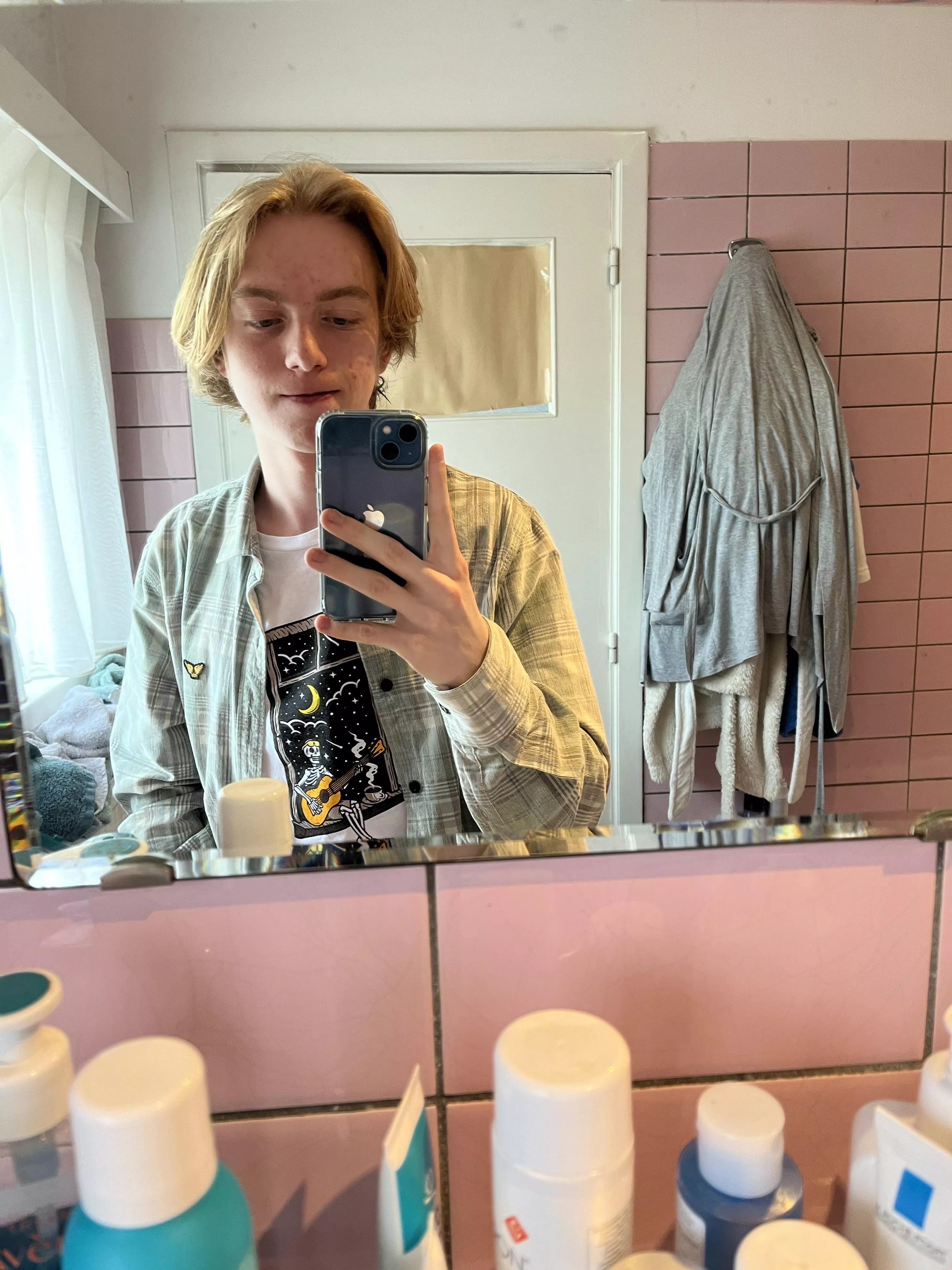 Anyone wanna talk :) Anyone wanna talk :)