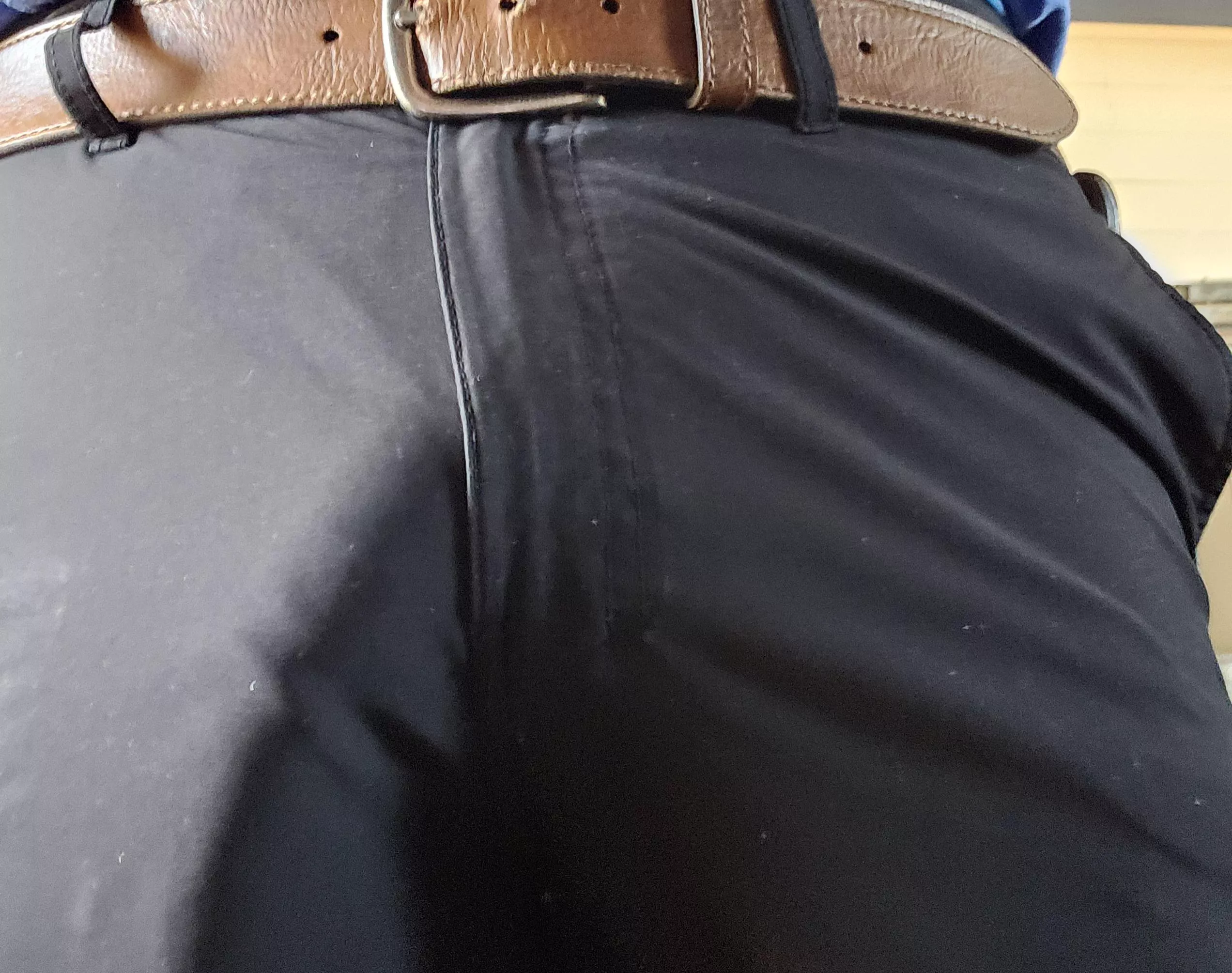 At work again with this nice silhouette. Maybe I shouldn't tuck in my shirt...