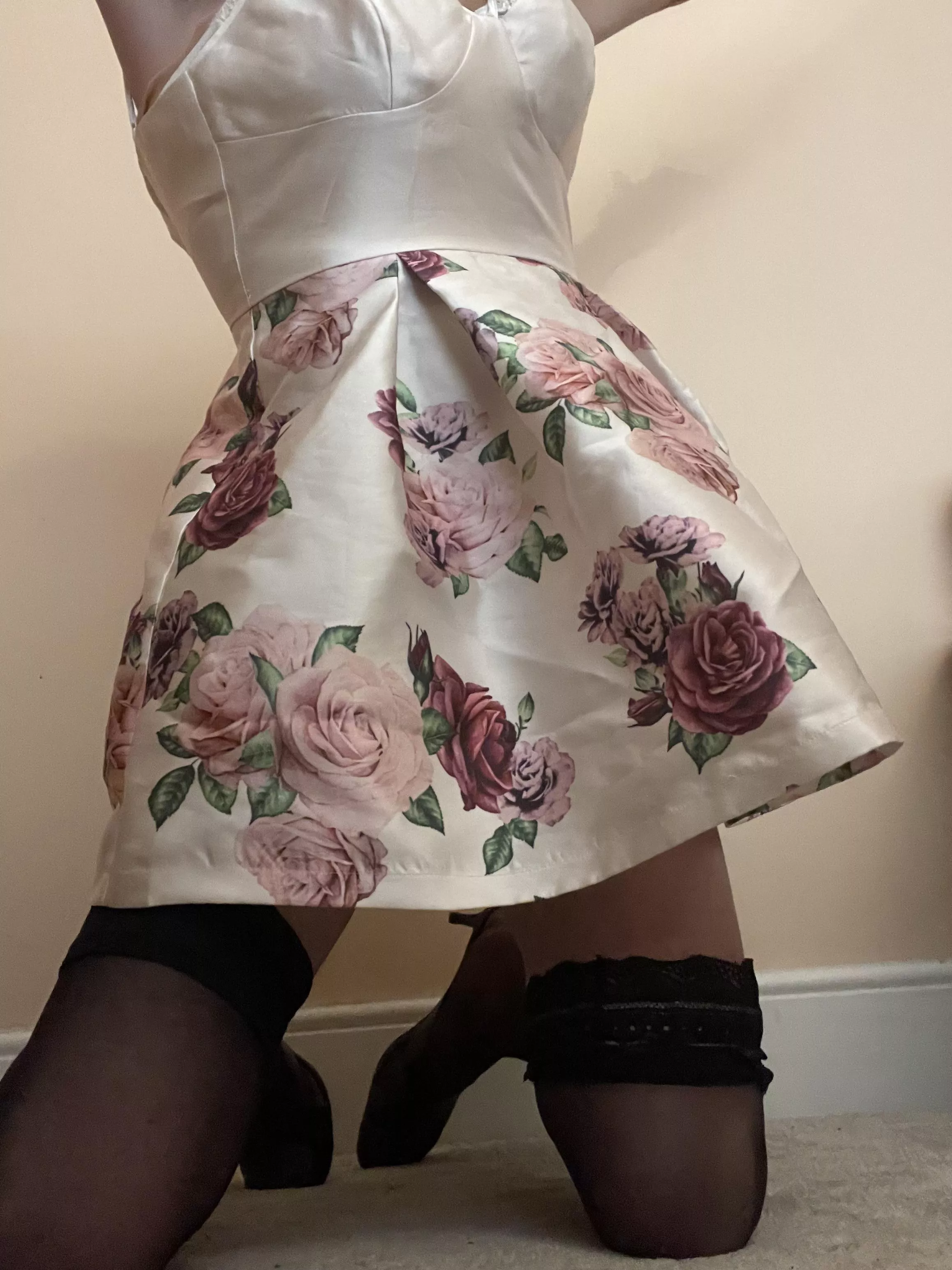 Beats jeans and a T-shirt 