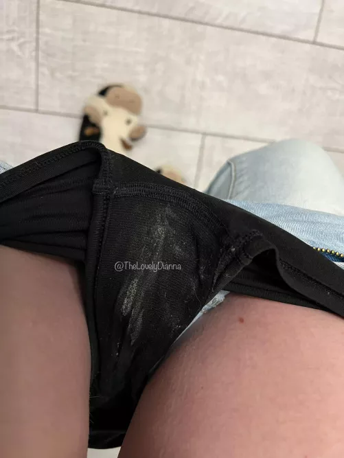 Do You Cum To My Dirty Panties? 