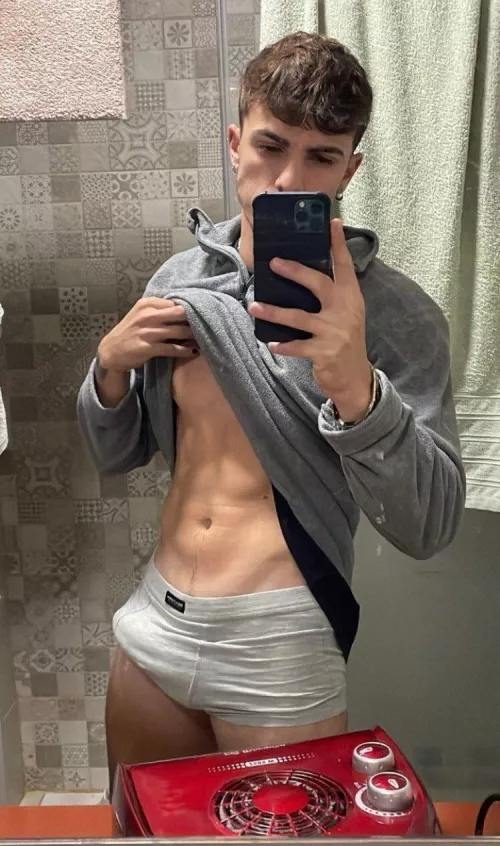 Do you like my bulge