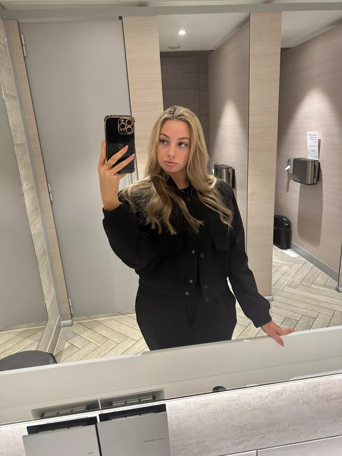 feeling on point in black