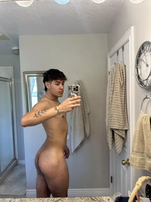 Felt like my ass looked good in this ;)