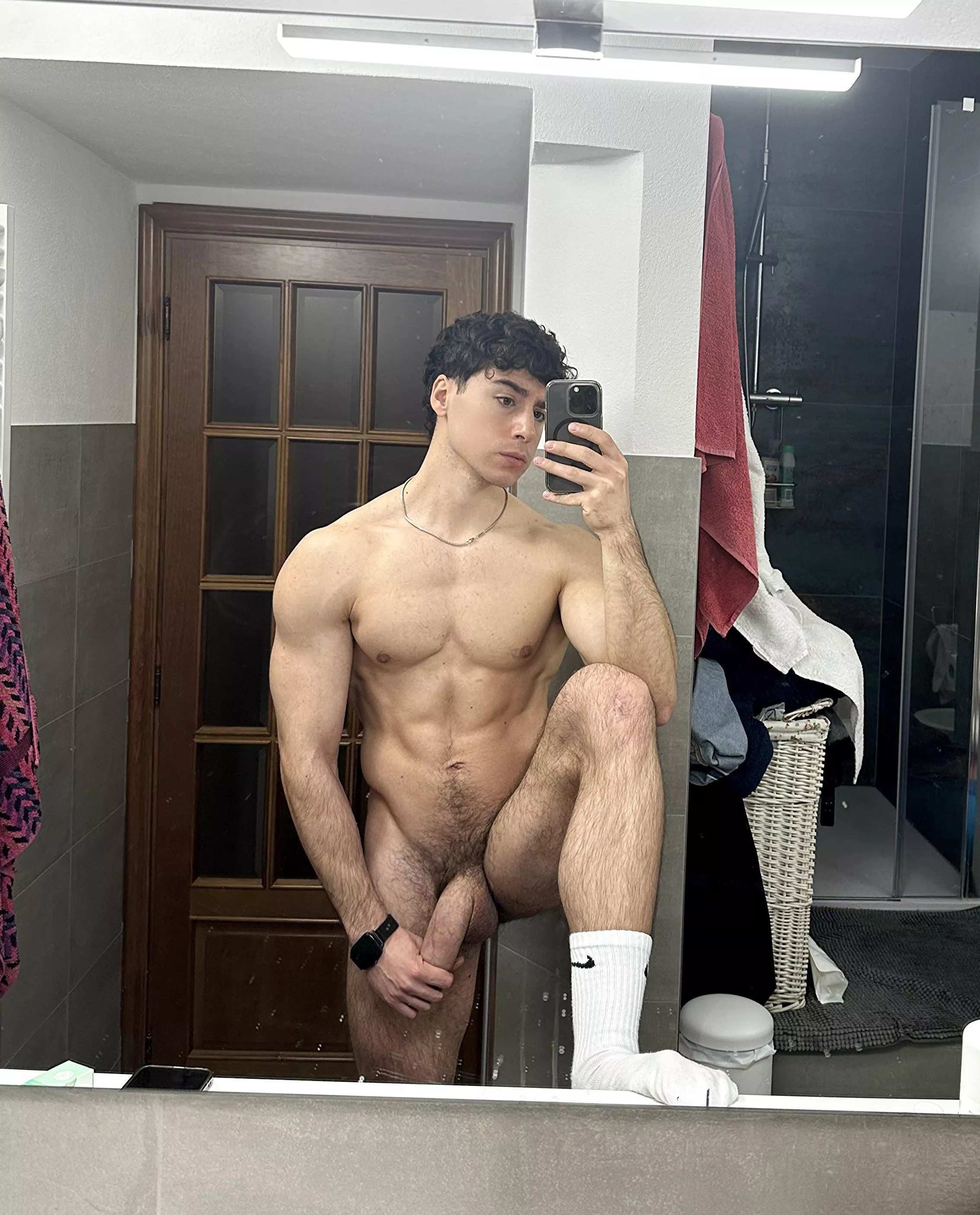 First 3 words that comes to your mind? ⤵️