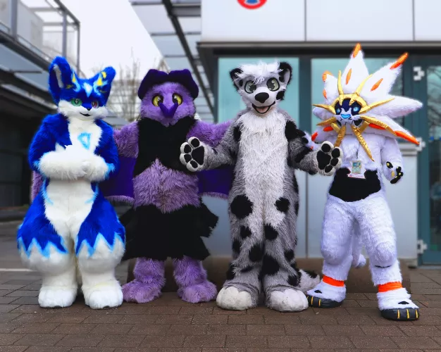 Happy Fursuit Friday <3