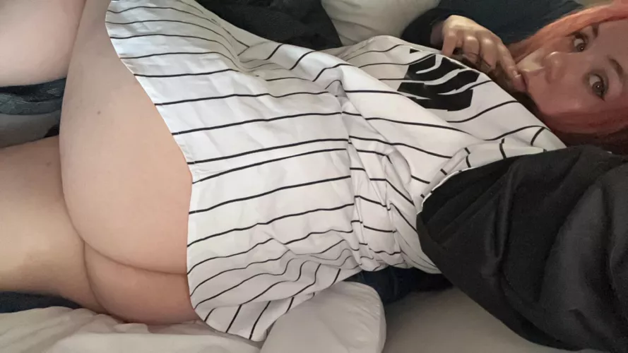 How’s your Friday night? 🥰