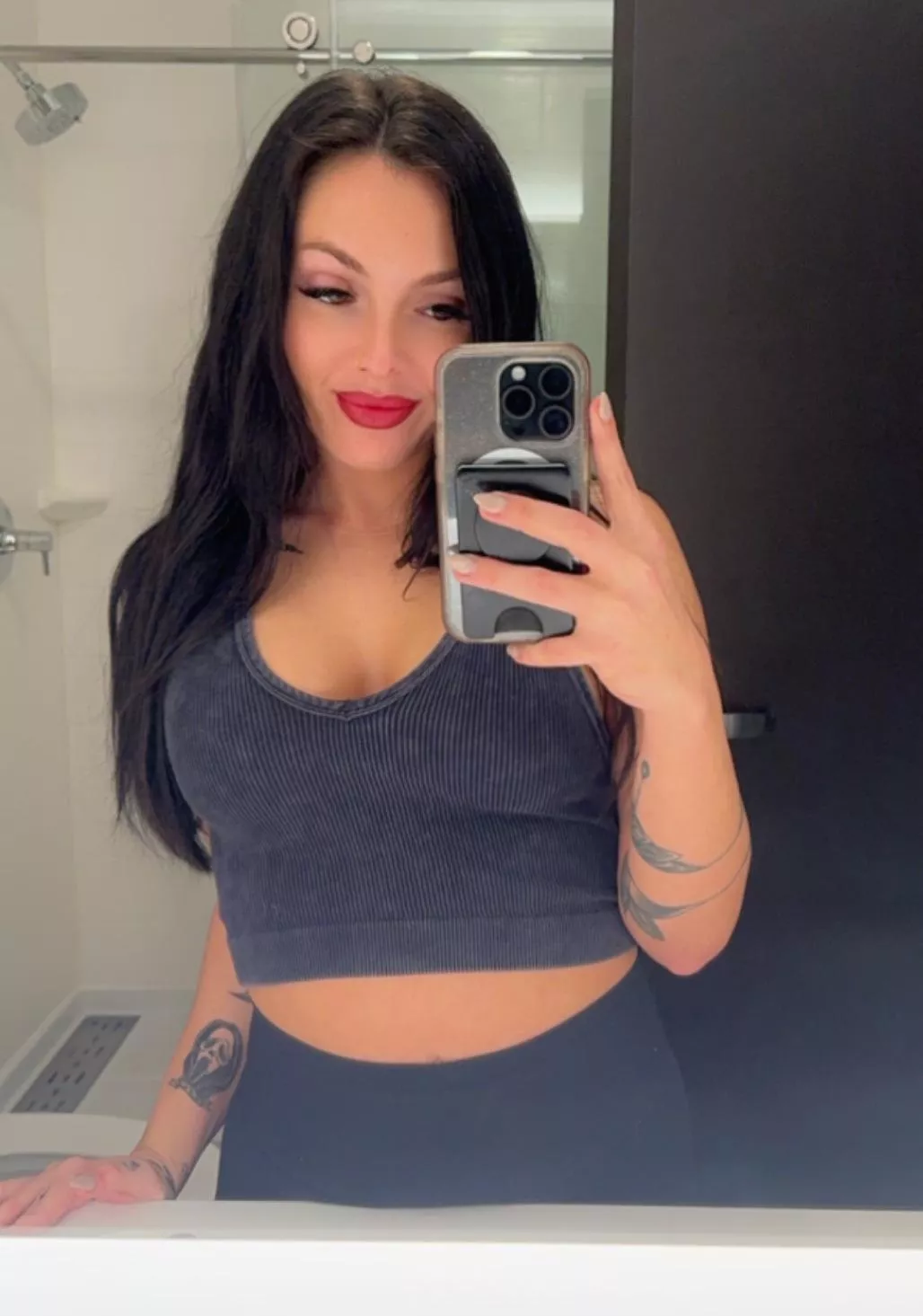 i can say my fave crop top atm