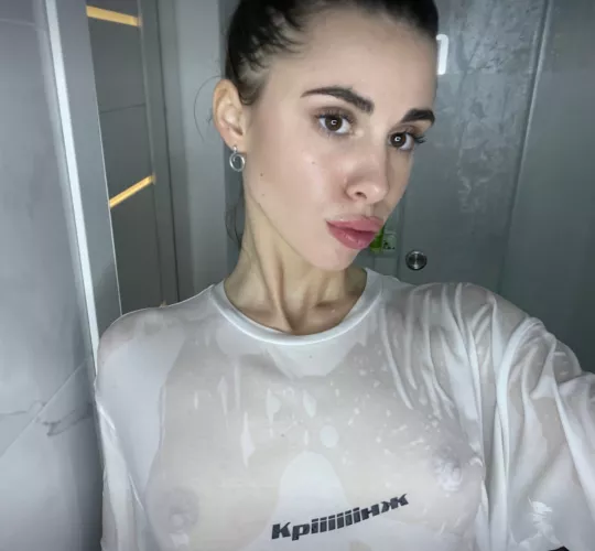 I want to be your neighbor, we could take a shower together.