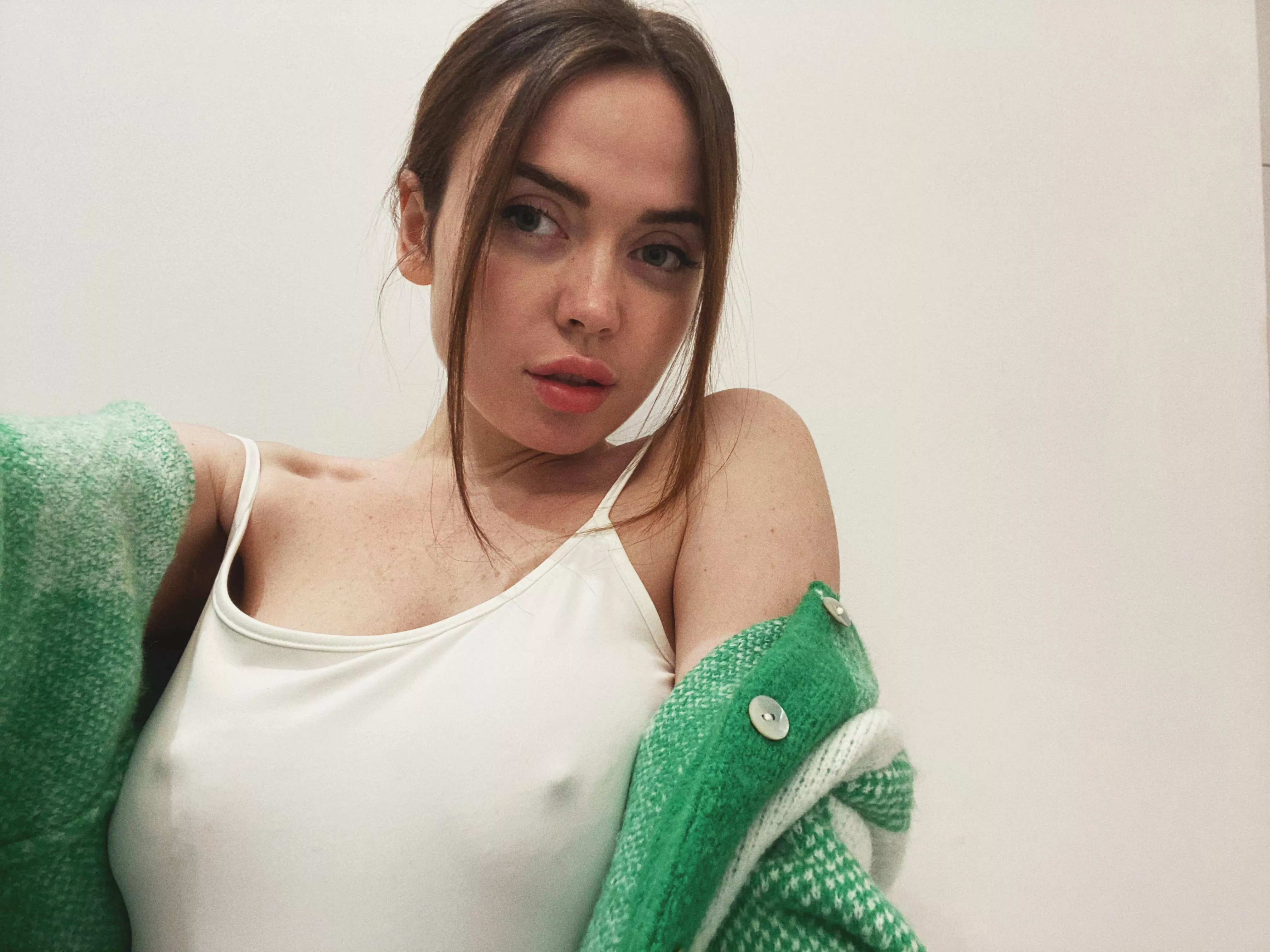 Just as you like, no bra and perky nipples