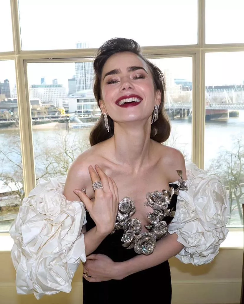 Lily Collins