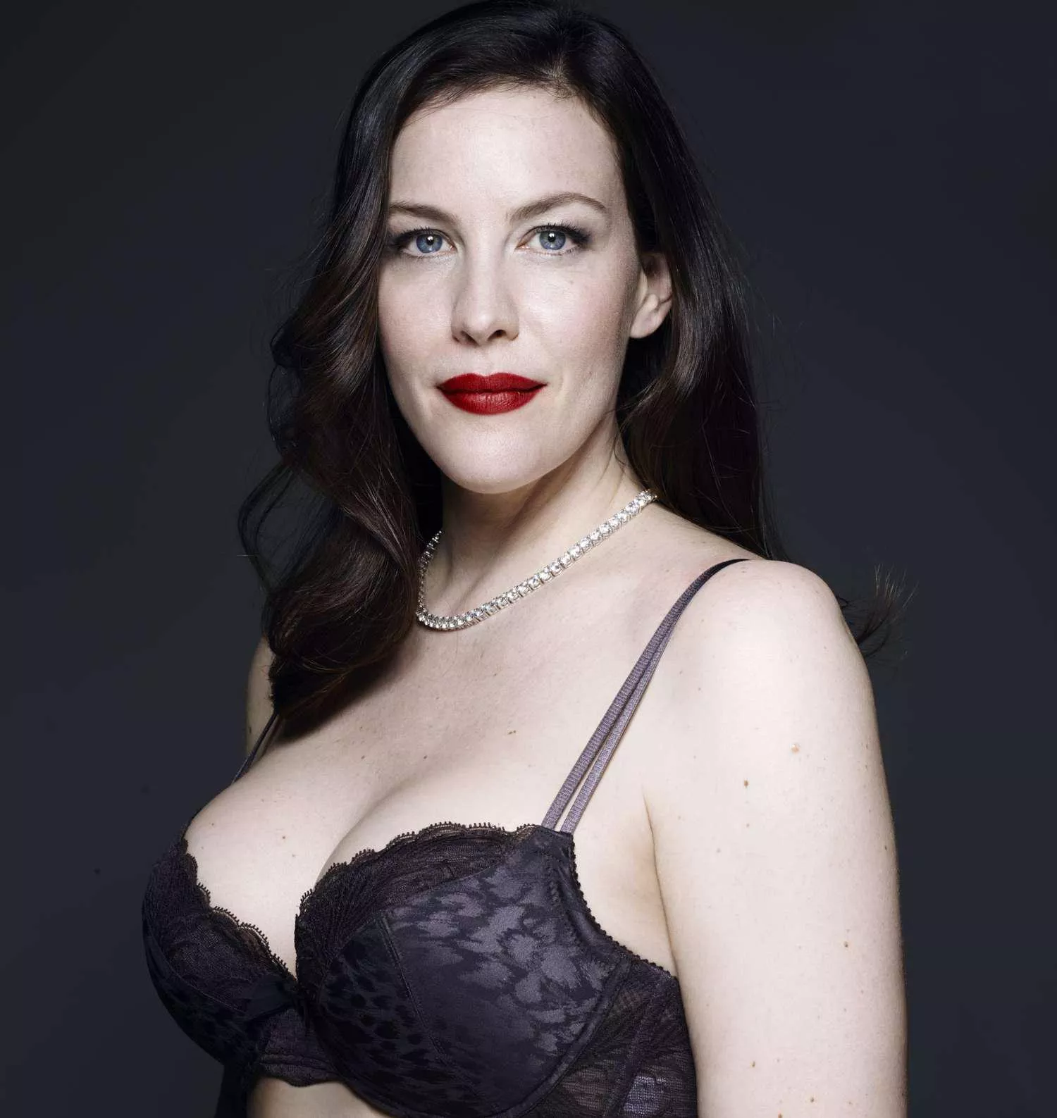 Liv Tyler is GORGEOUS 