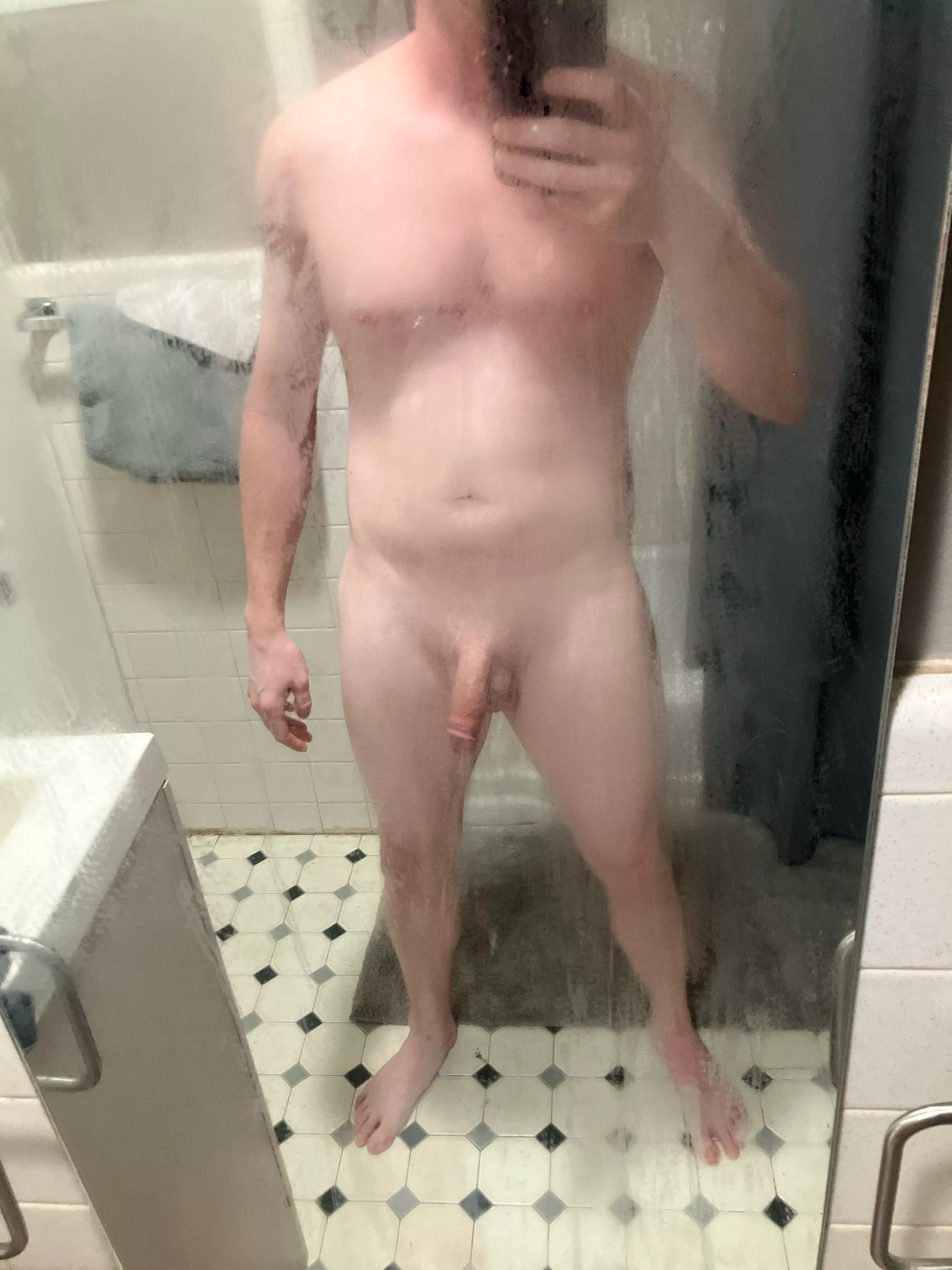(M)bicurious 30yrs old looking to have some fun