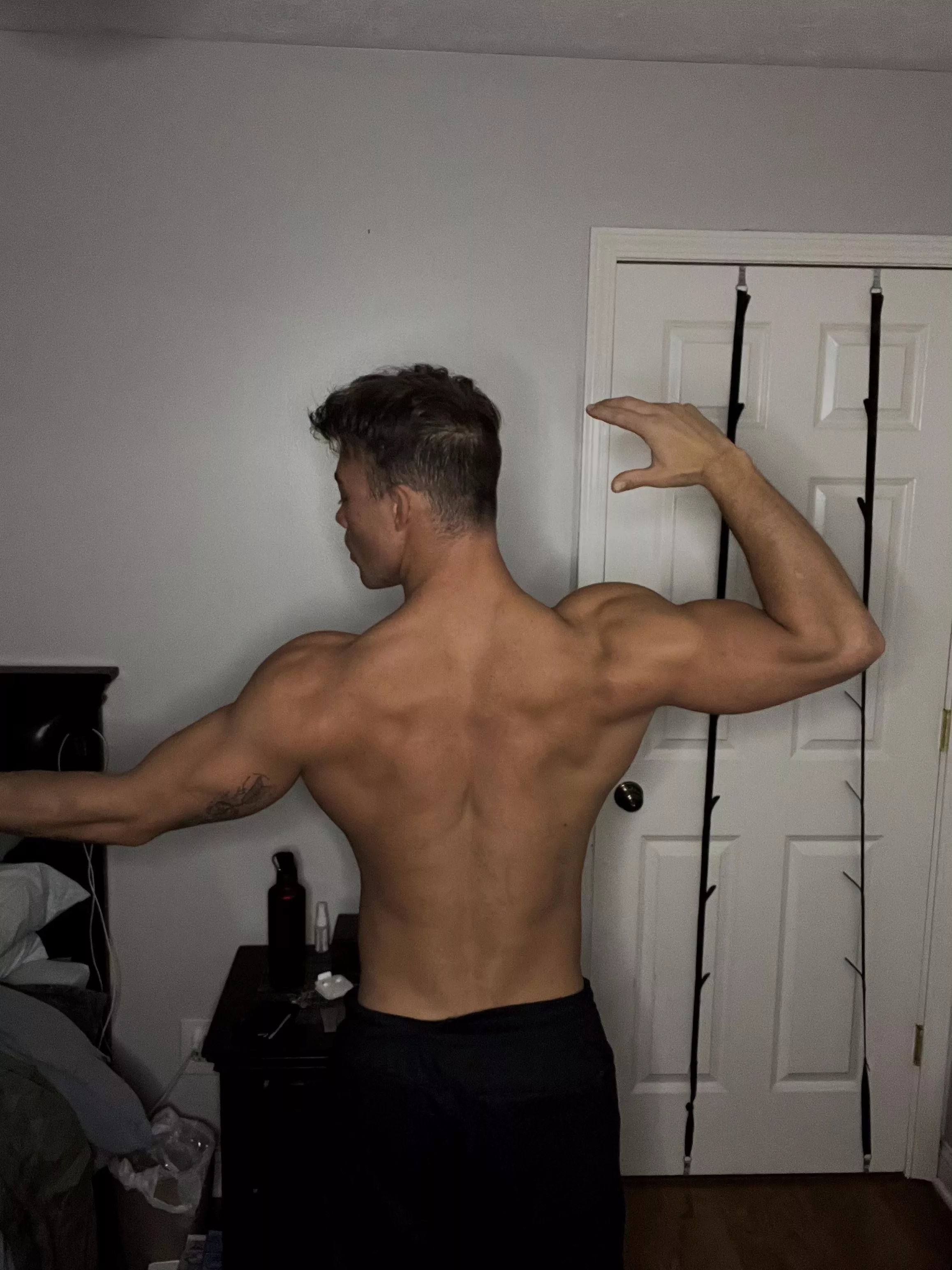 My arms are feeling strong enough to lift a cutie into the air 😈🥰