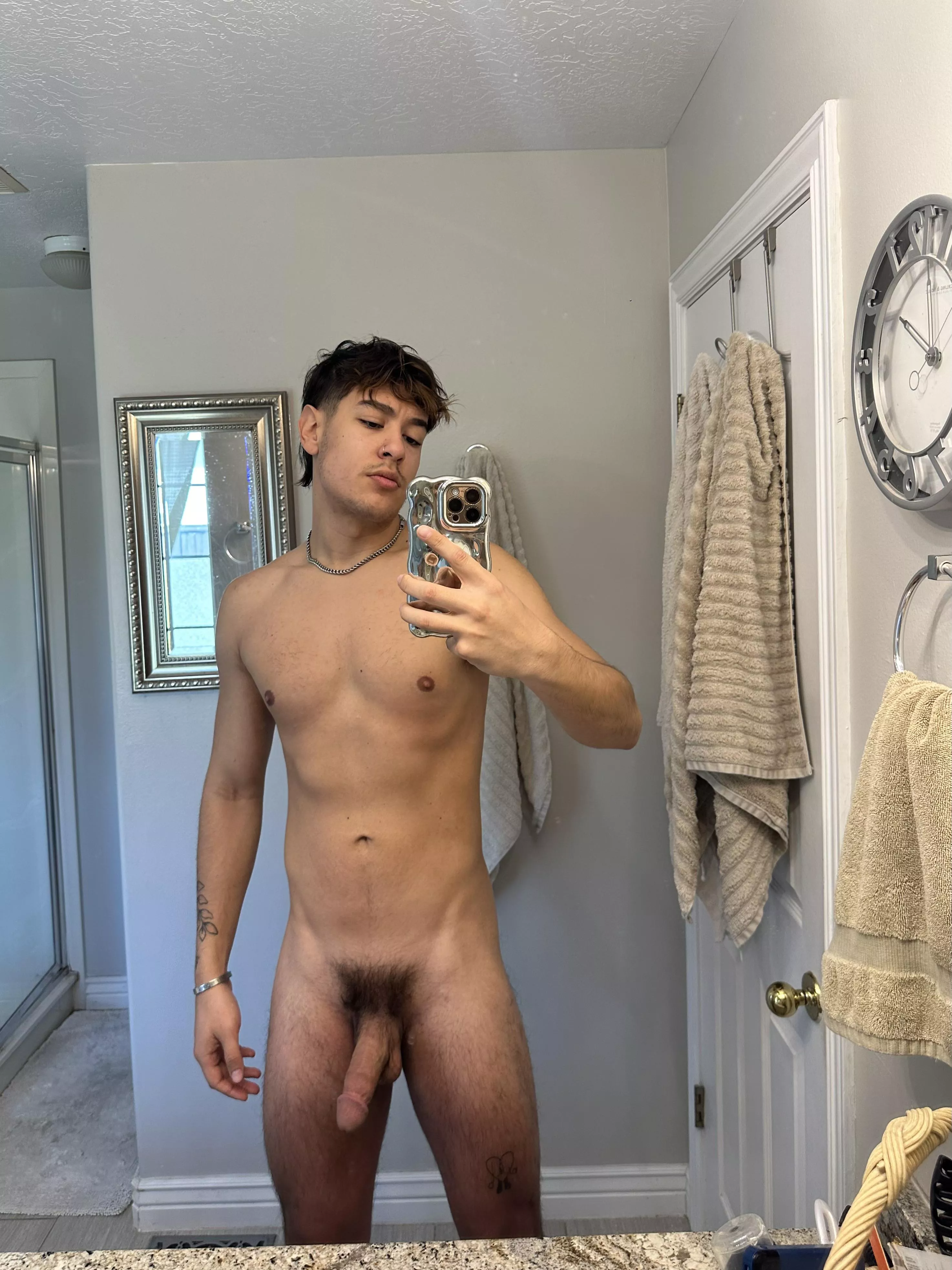 Need a warm mouth around my cock ;)