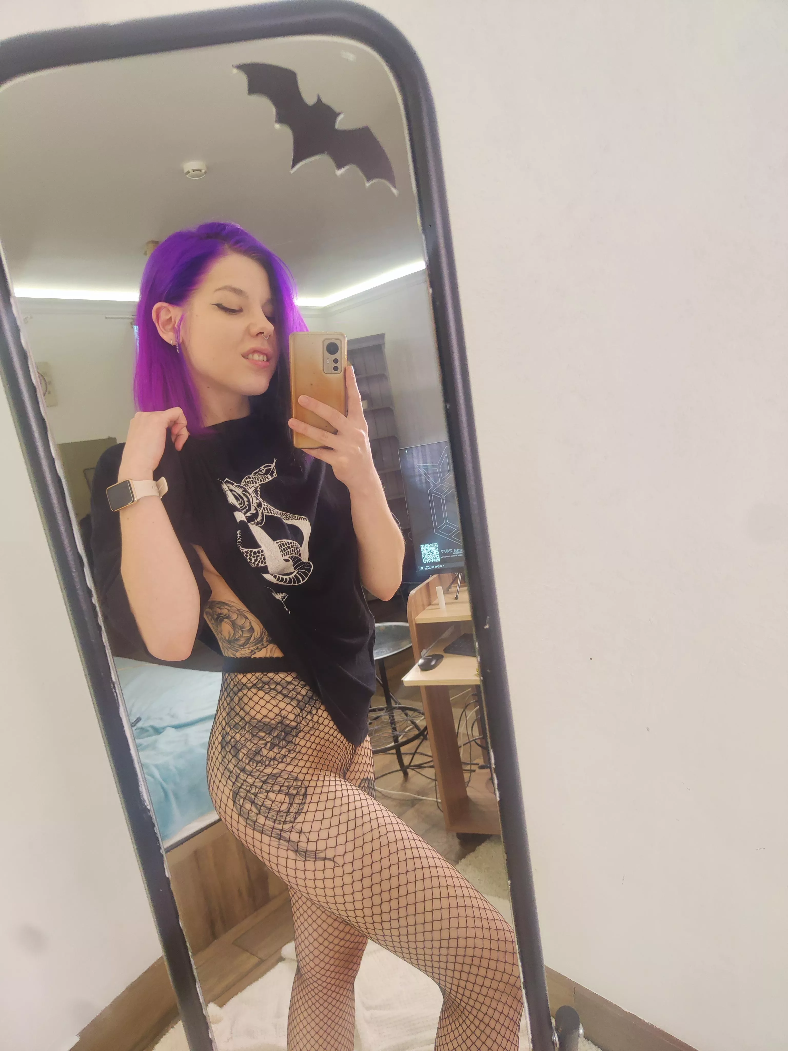 Neon hair looks great on me