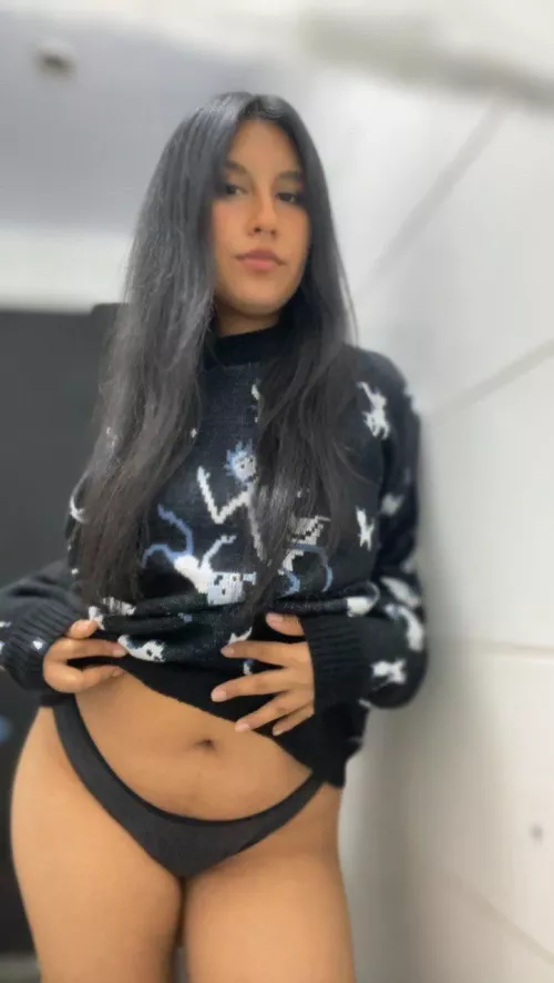 Should I show my bellybutton more? I always keep it hidden