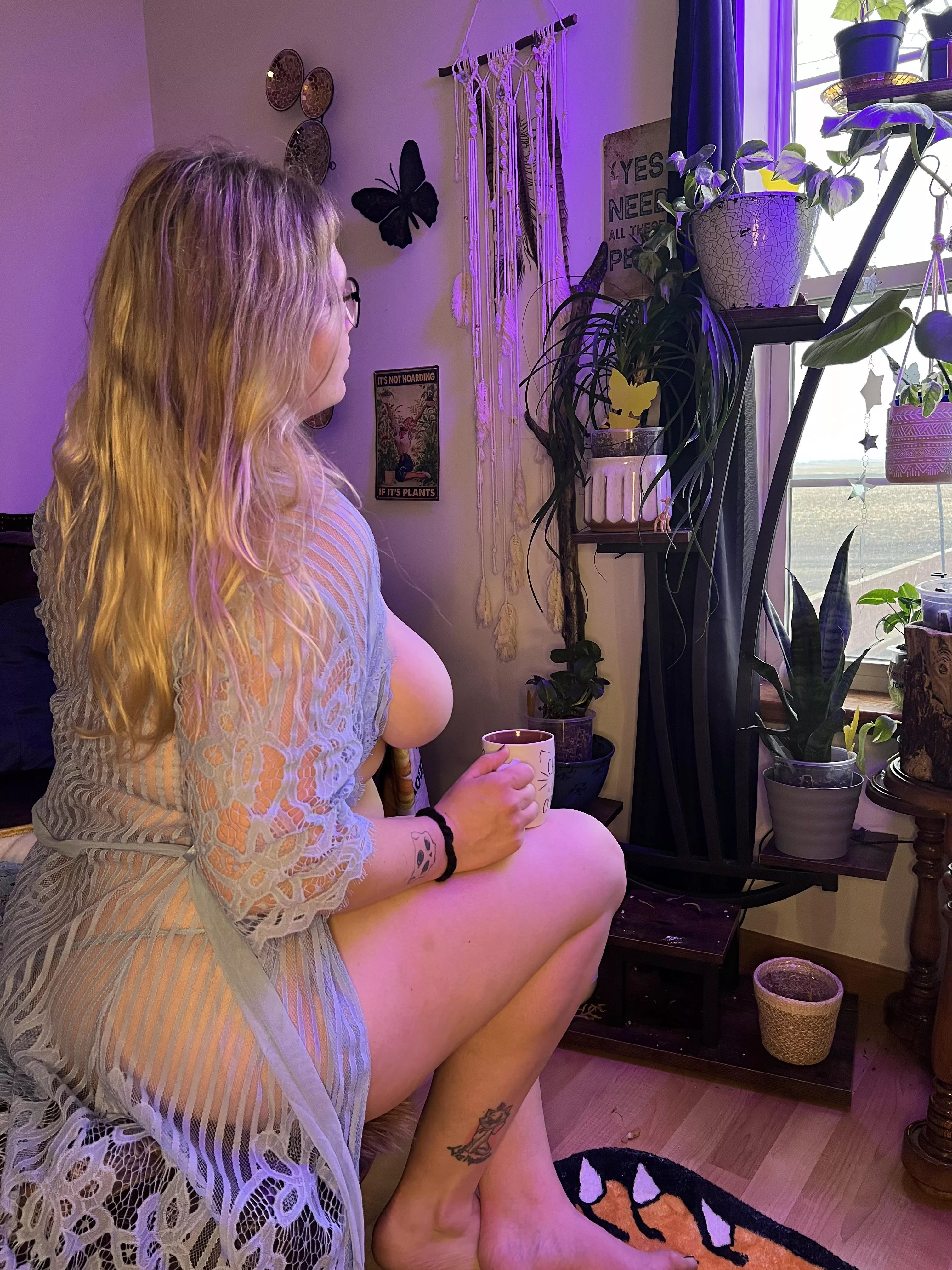 Thinking it’s gonna be a nice day for a hike!! Hope this coffee kicks in soon!