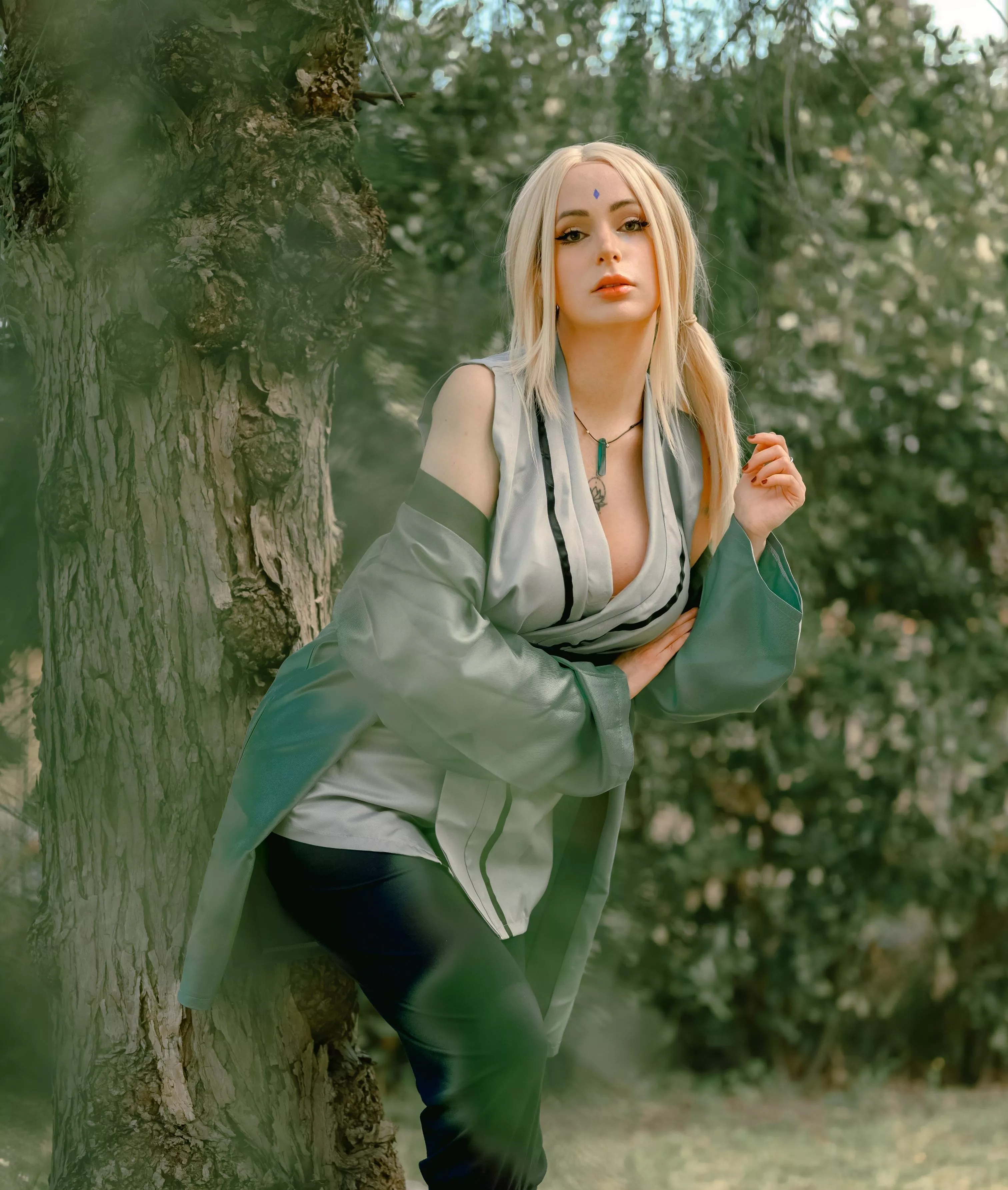 Tsunade cosplay by Mikan Waifu 