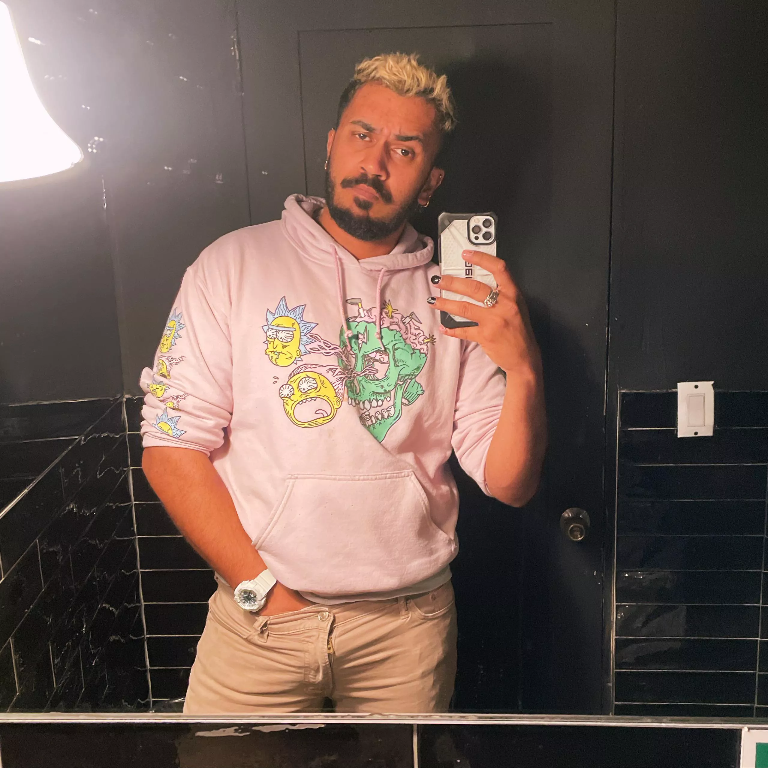 Went on a date, guy said i should get back on the boat and leave the country. I immediately left the date lol. But i thought i looked good :)