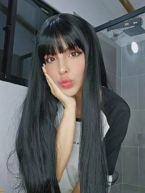 what's gonna be the first thing u grab during a makeout?