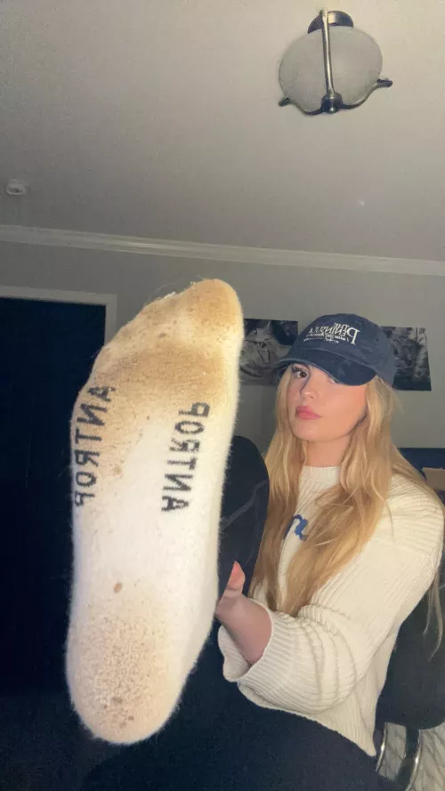 whoops, stepped outside without shoes on [F]