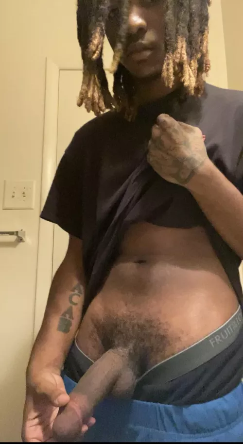 Your girl likes it king size🍫👑