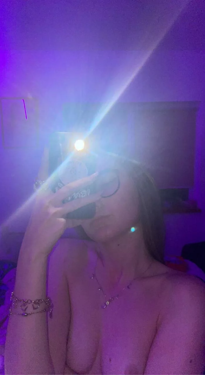 1 arrow = nudes ( i am not a seller ) telegram @Nancy_sexy4