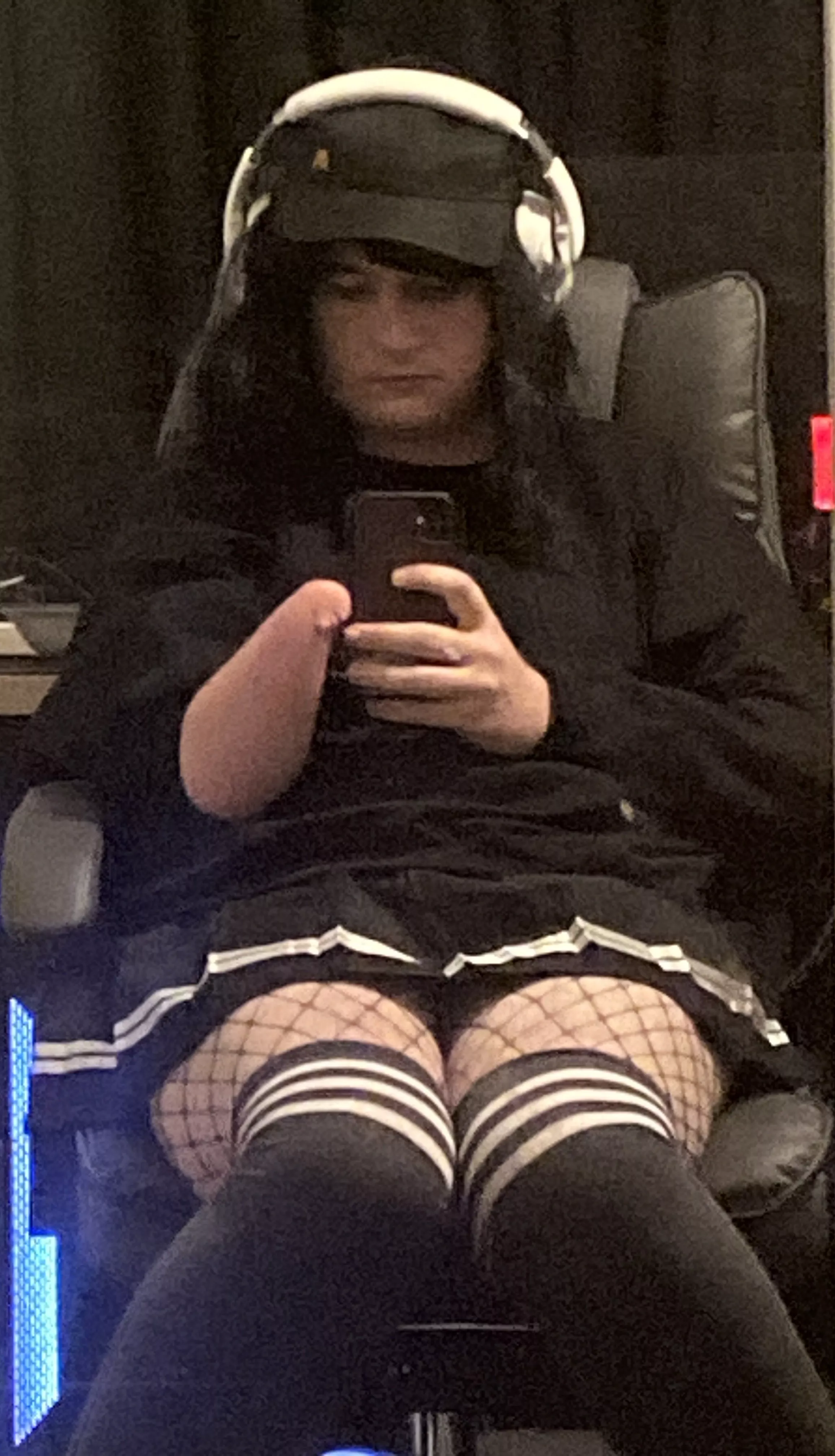 [18] coming to terms with being trans and i thought i would share a recent photo I've been proud of :3, this is my first time wearing 