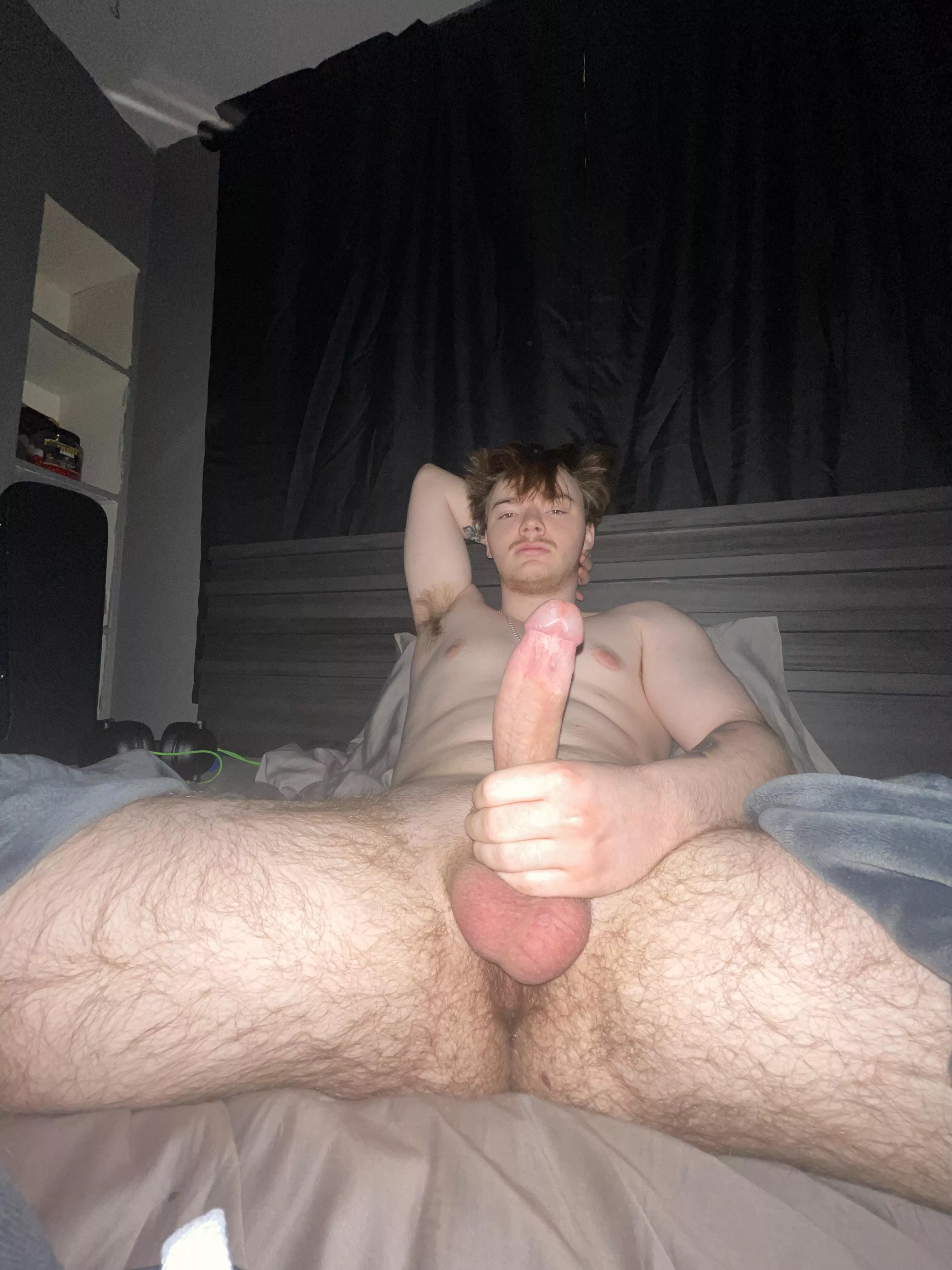 19(M4F) My morning wood won’t go down, could you help me? 