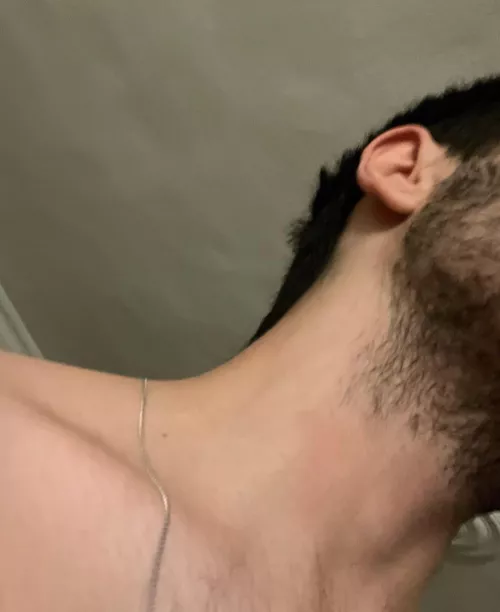 22 bi hairy fit good looking college guy for other in shape guys to trade. I reply fast. Trading w face+ Hmu with face @m50kev