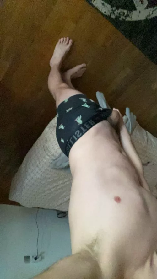 23 France hung looking for longterm with skinny guy, pref my age, snap : felixxl2001